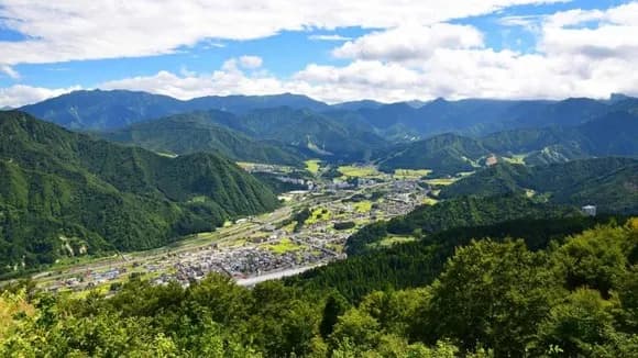 【画像】7大、新潟県の名物「コシヒカリ」「わっぱ飯」「タレかつ丼」「ブルボン」「上越新幹線」「田中角栄」