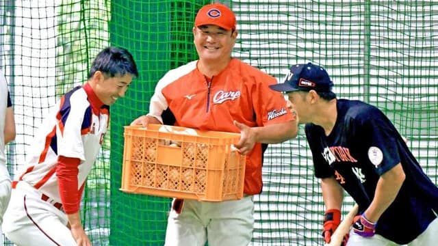 カープ朝山打撃コーチ、秋季キャンプ不参加。