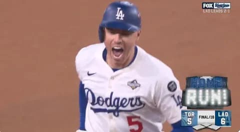 ドジャース、フリーマンのサヨナラ弾でワールドシリーズ最長18回の死闘を制す 試合時間6時間39分