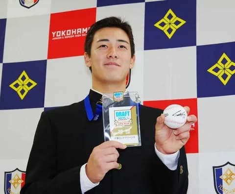 松坂大輔氏、ロッテ3位指名の横浜高二刀流・奥村にエール「投手で活躍見たい」