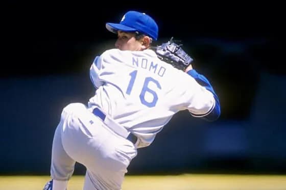 何で誰もトルネード投法をマネしないの？？？