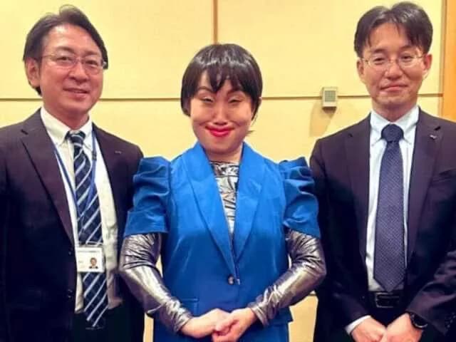 【画像】キンタロー、高市の顔真似をしてしまい炎上