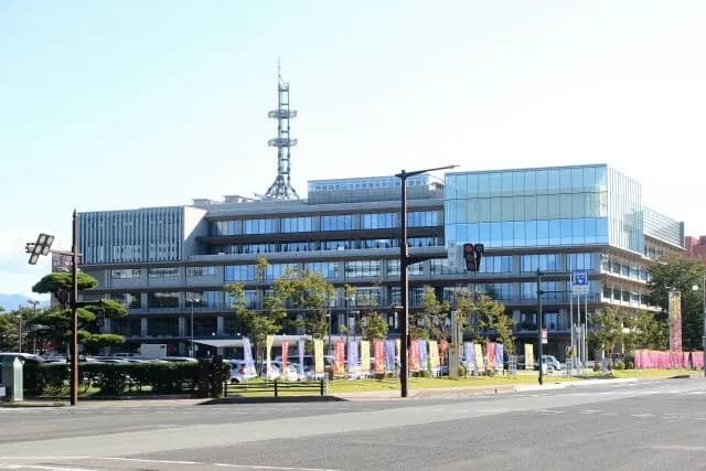 秋田市さん日給8000円＋歩合制🐻ちゃん1匹1万円でハンターさん募集