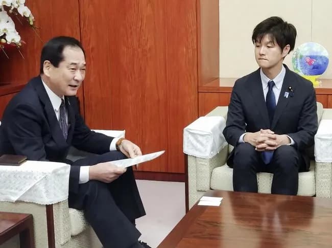 鈴木農水大臣「お米券配るよ」、JA「ありがてえwwwwww」