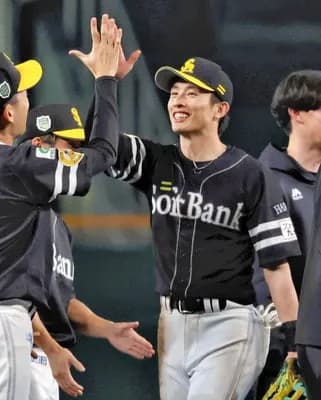【悲報】ソフトバンク、日シリ前から満身創痍だった　周東骨折、野村勇靭帯損傷