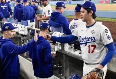 【悲報】大谷翔平さん、DHなのに脱水症状気味で点滴を受けて頑張っていたことが判明ｗｗｗｗｗｗｗｗｗｗ