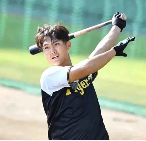 野手転向の阪神・西純　秋季キャンプのテーマは「強い打球を打つ」初日から屋外３０６スイング、室内２００球弱