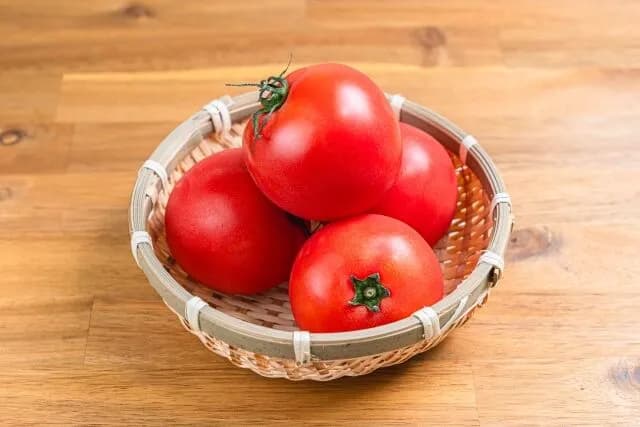 トマト食べれるようになったら人生楽しいと思う🥺