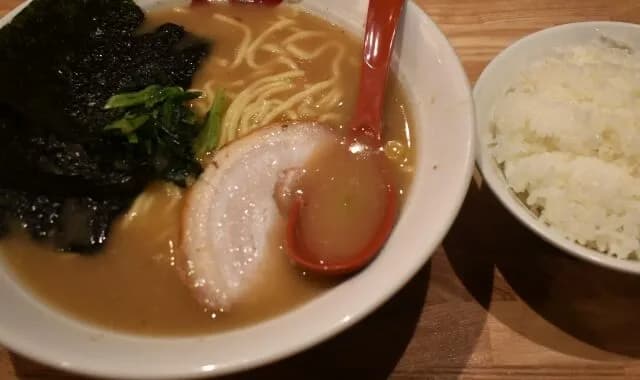 ライス（大）に合うラーメンの条件