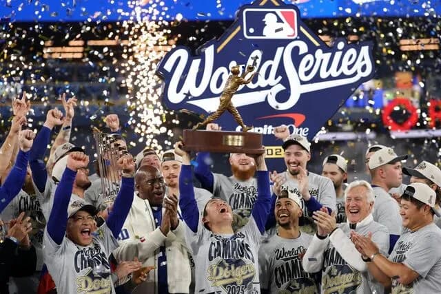 サッカーファン「野球はカナダで全然人気ない！」