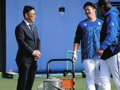 DeNA・牧秀悟、最高の状態で代表へ　侍・井端監督の訪問に笑顔「体の状態伝えられた」