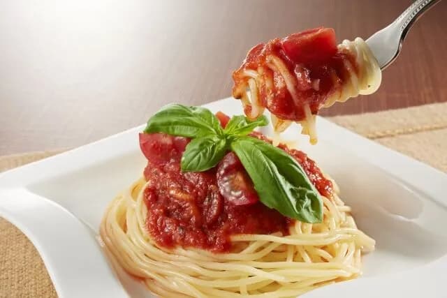 お前らってパスタおかずにご飯食える？