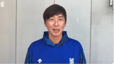 DeNA加藤健コーチがチーム合流し挨拶！相川監督からの誘いに快諾、「初めて選手名鑑を買った」と意欲