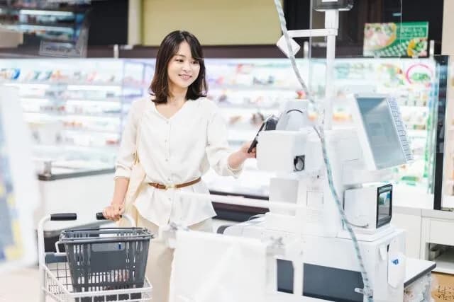 【疑問】セルフレジ「本来店側がするべきことを客に転嫁して人件費削減してます」←これが許された理由