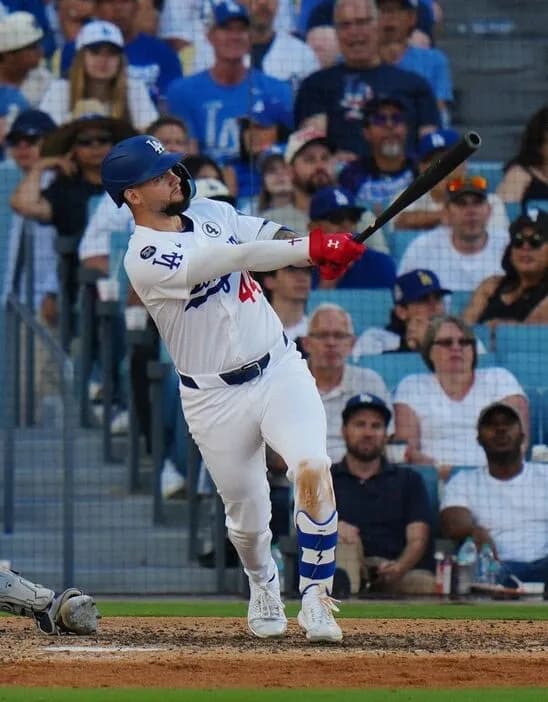 【朗報】男パヘス、クソボールを空振りして八百長阻止