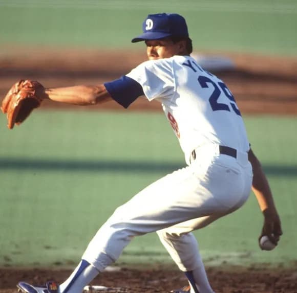 【悲報】与田剛「新人で157キロ、50登板88回、セーブ王新人王獲ったけど以降怪我で微妙な成績」←この投手・・・