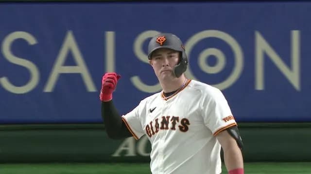 リチャード「下半身の強化がとっさに出る」紅白戦でホームラン　片手1本でレフトスタンドへ　巨人