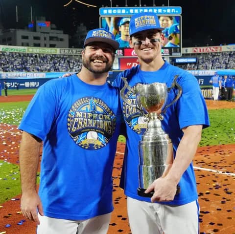 DeNA　タイラー・オースティンとマイク・フォードの退団が決定 11月13日付で自由契約に