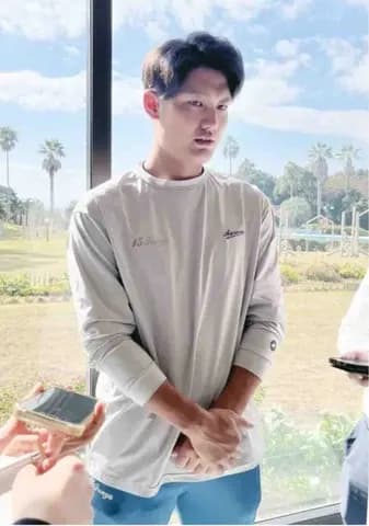 【阪神】野手転向の西純矢は来季育成、１５００万減の年俸１５００万円でサイン「楽しさを持ちながら」