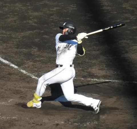 山本大斗が三塁挑戦へ「自分が出られるところを探していきたい」練習試合で高１以来