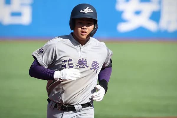 花巻東にまた大砲出現！元巨人古城の息子が木製で豪快な一発！