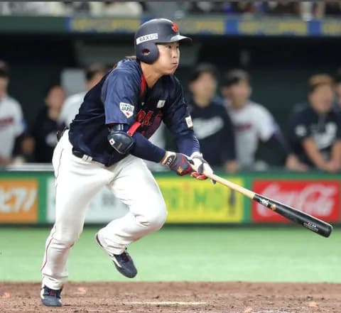 侍ジャパン・追加招集のDeNA石上泰輝が侍初安打「必死に、とだけ考えていた」２日間で５出塁！