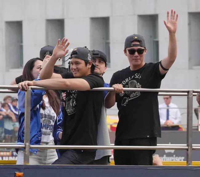 ロバーツ監督　人気トーク番組で山本由伸、大谷翔平の話題で盛り上がる「ショウヘイはロボット」