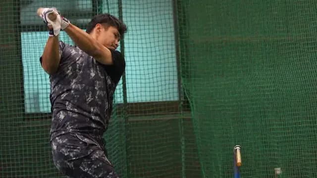 カープ田村ツイスト打法習得へ。キャンプの休日返上で打撃練習。内角打ちの徹底へ