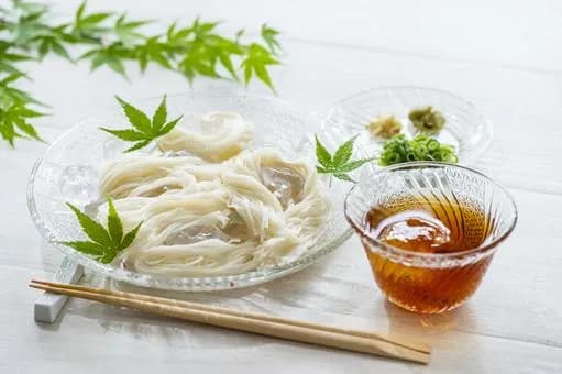 【悲報】女「そうめん茹でるのは重労働！」男「茹でるだけじゃん」