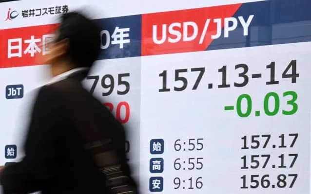 【悲報】高市本気出す、たった1日で１５５円から１５８円に円安を進めるｗｗｗｗｗｗｗｗ