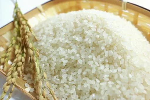 【悲報】スーパー「米余って困る、買えや」