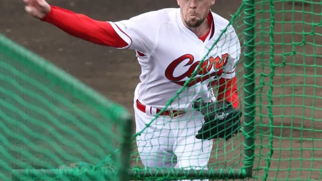 MLBマリナーズが元カープ右腕と再契約!!