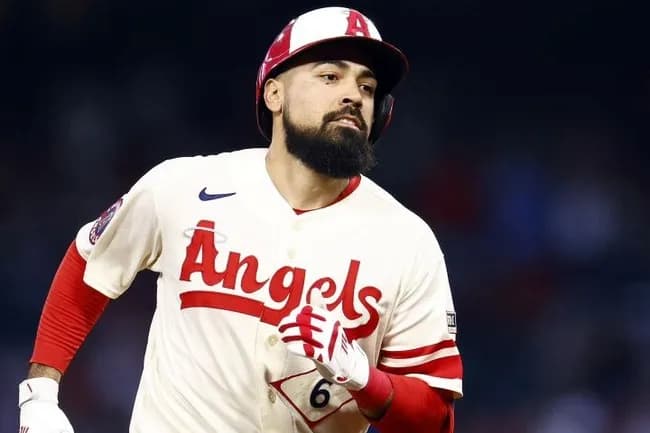 アンソニー・レンドン(エンゼルス) 移籍後稼働率 脅威の20%ｗｗｗｗ