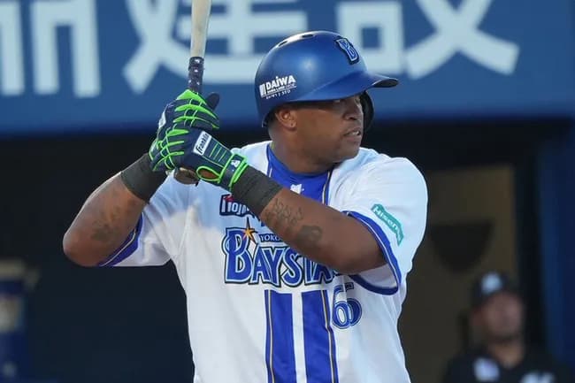 DeNA、ビシエドの残留を発表 NPB11年目へ「来年も頑張ります」…2軍好投の右腕も再契約