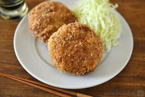 【悲報】なんJ民、深夜にメンチカツで大喧嘩