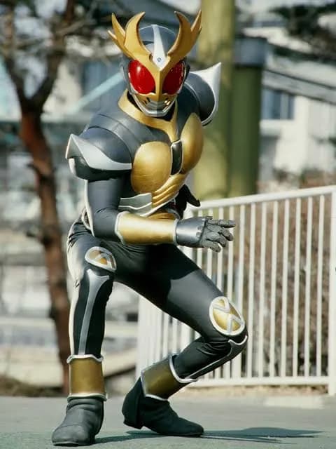 仮面ライダーアギト(デザインS、アクションS、脚本S、次回への引きS)←こいつが天下取れなかった理由