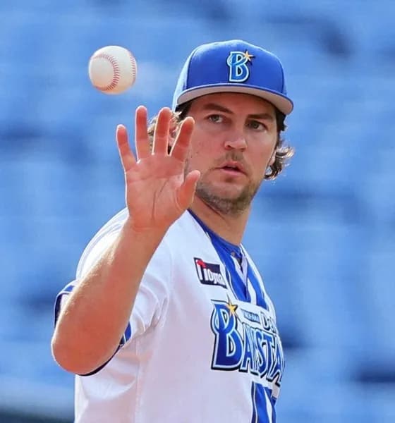 バウアーがDeNA退団