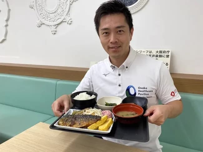 【特大悲報】大阪府庁食堂と大阪の小学校給食があまりに違いすぎる…