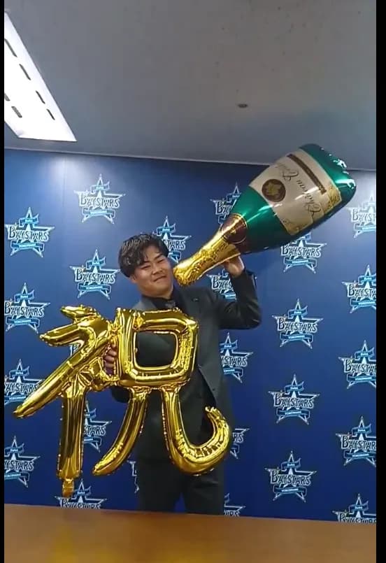 DeNA伊勢投手、4750万円増の年俸1億4000万円で契約更改　今季、一般女性と結婚したことも報告