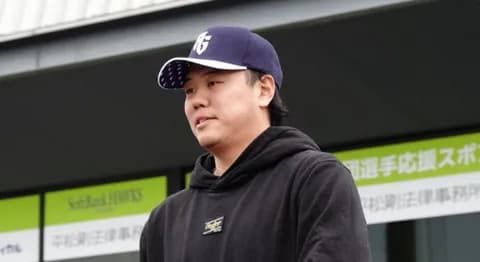 ソフトバンク上茶谷大河　移籍１年目を終え800万円減の3100万円で契約更改「当たり前です。来季こそ連覇に貢献できるように」