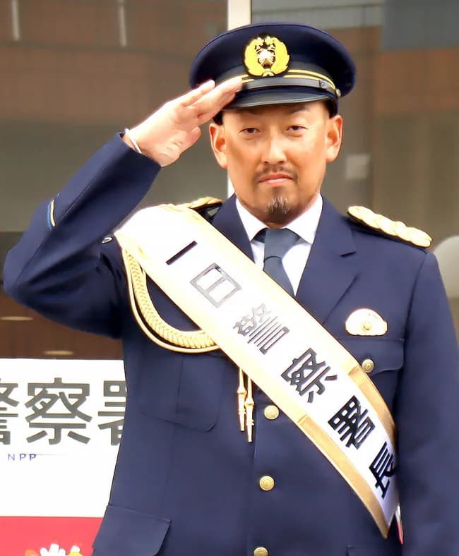 オリックス平野佳寿さん、一日警察署長で上手いことを言う😁