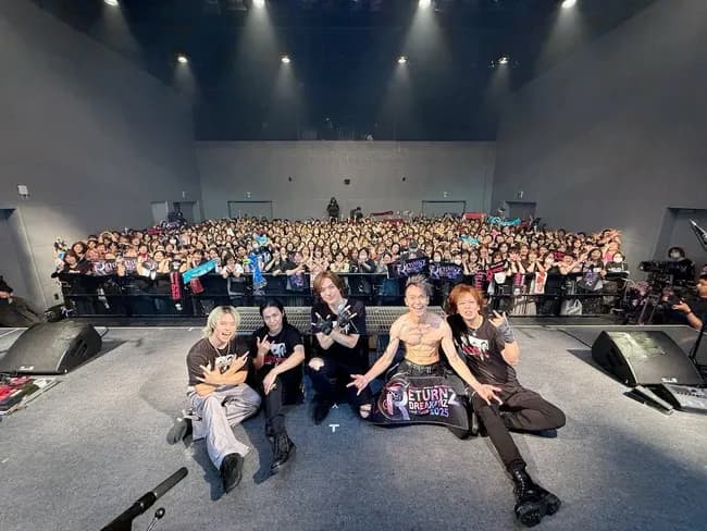 【画像】DAIGOのバンドのBREAKERZって、ファンほとんど女子なんやな😳