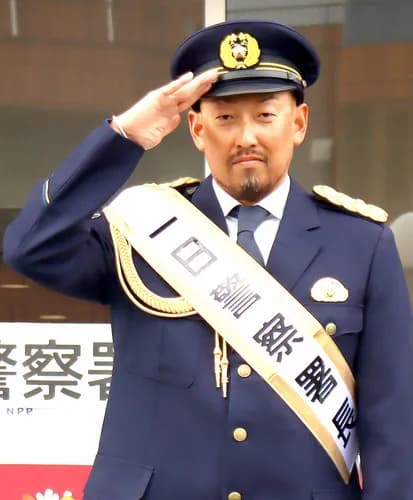 オリックス平野佳寿さん、一日警察署長で上手いことを言う