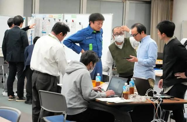 【青森】地震後のコンビニに100人ご来店