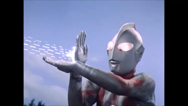 ウルトラマンって何でスペシウム光線とかワイドショットみたいな必殺技を最後に使うの？