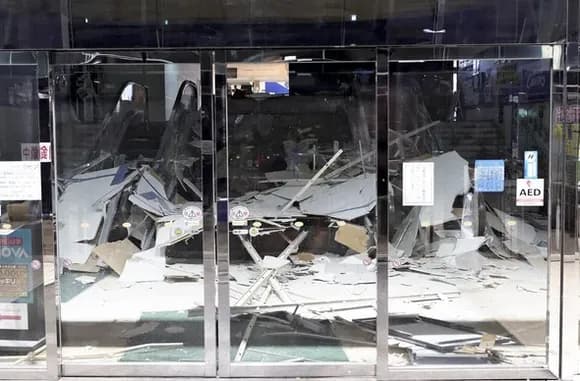 【悲報】日本人、震度6の地震があったのにたった1日で話題にすらしなくなる・・・・・・