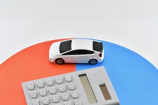 【衝撃】トヨタ「年収300万円未満の人の78％が残クレを利用してます」