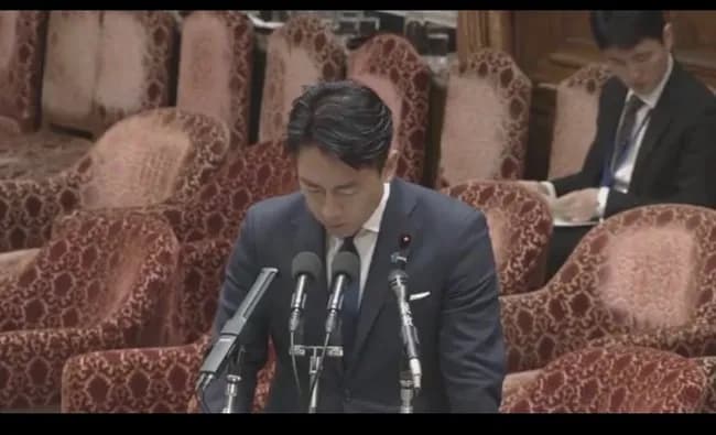 【画像】小泉進次郎　頭頂部がスッカスカｗｗｗｗ