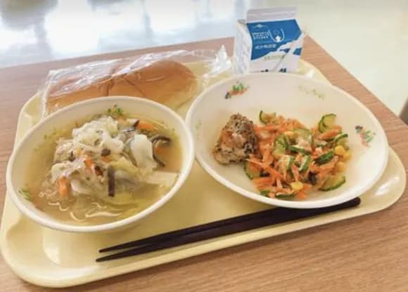 【悲報】給食でしか食べたことないものって結構あるよなｗｗｗｗｗｗｗｗｗｗｗ