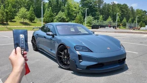 【疑問】速さでガソリン車は電気自動車に勝てないってマジ・・・・・？